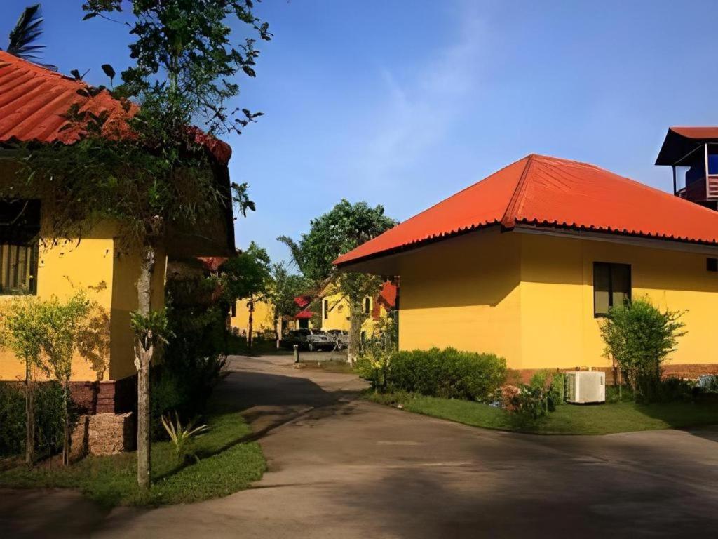 Tanisa Resort Chumphon Ngoại thất bức ảnh